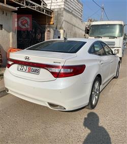 هيونداي أزيرا